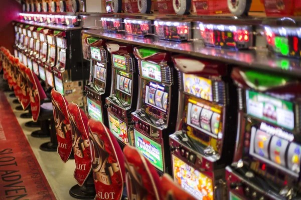 Aviator slot game on jalang189 showing multiplier and crash mechanics